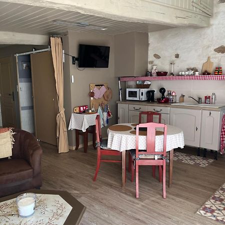 Halte Vendeenne Atypique Saint-Germain-l'Aiguiller Kültér fotó